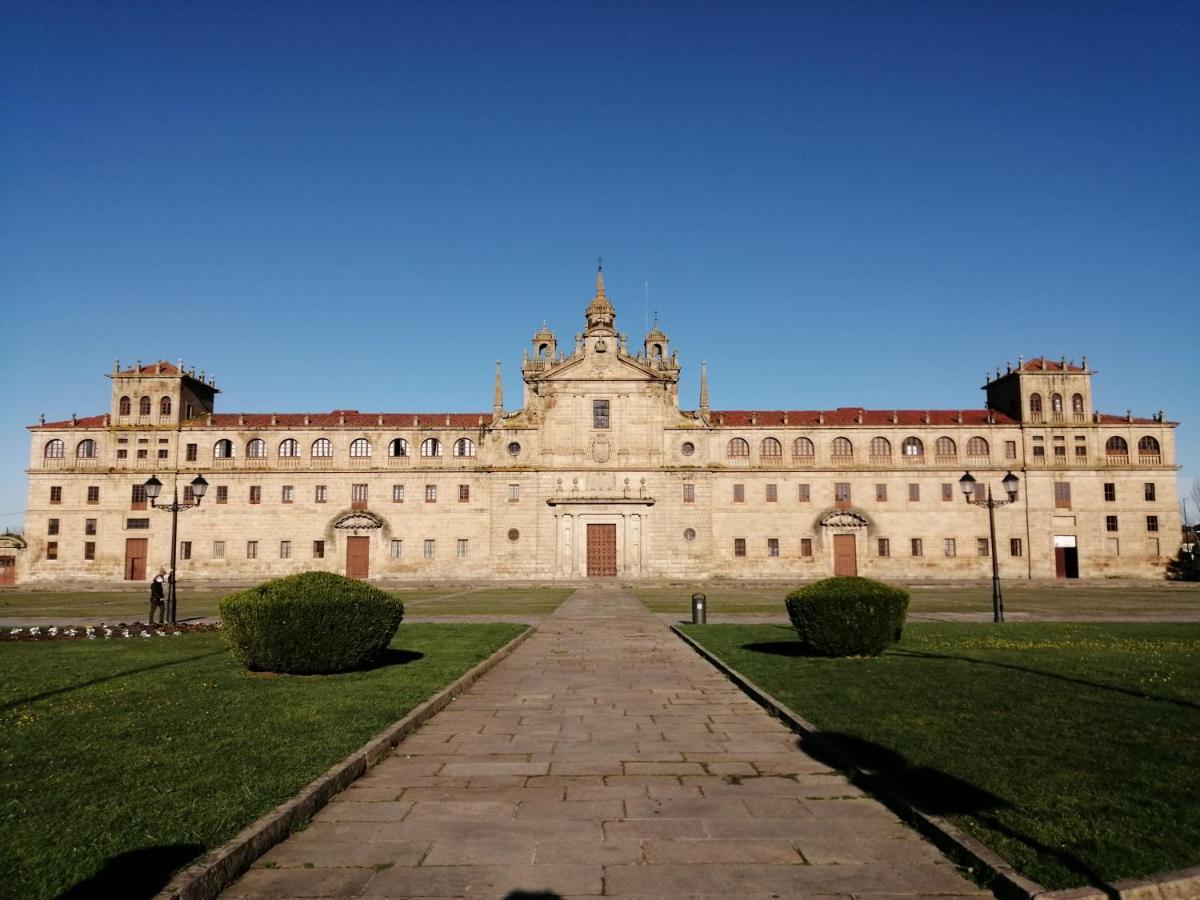 Apartamento Lemavos Monforte De Lemos Exterior foto